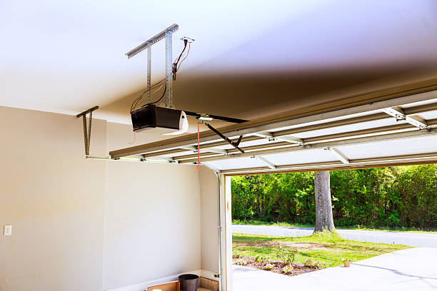 Top rated local Garage Door Panel Replacement specialists in Perry, LA